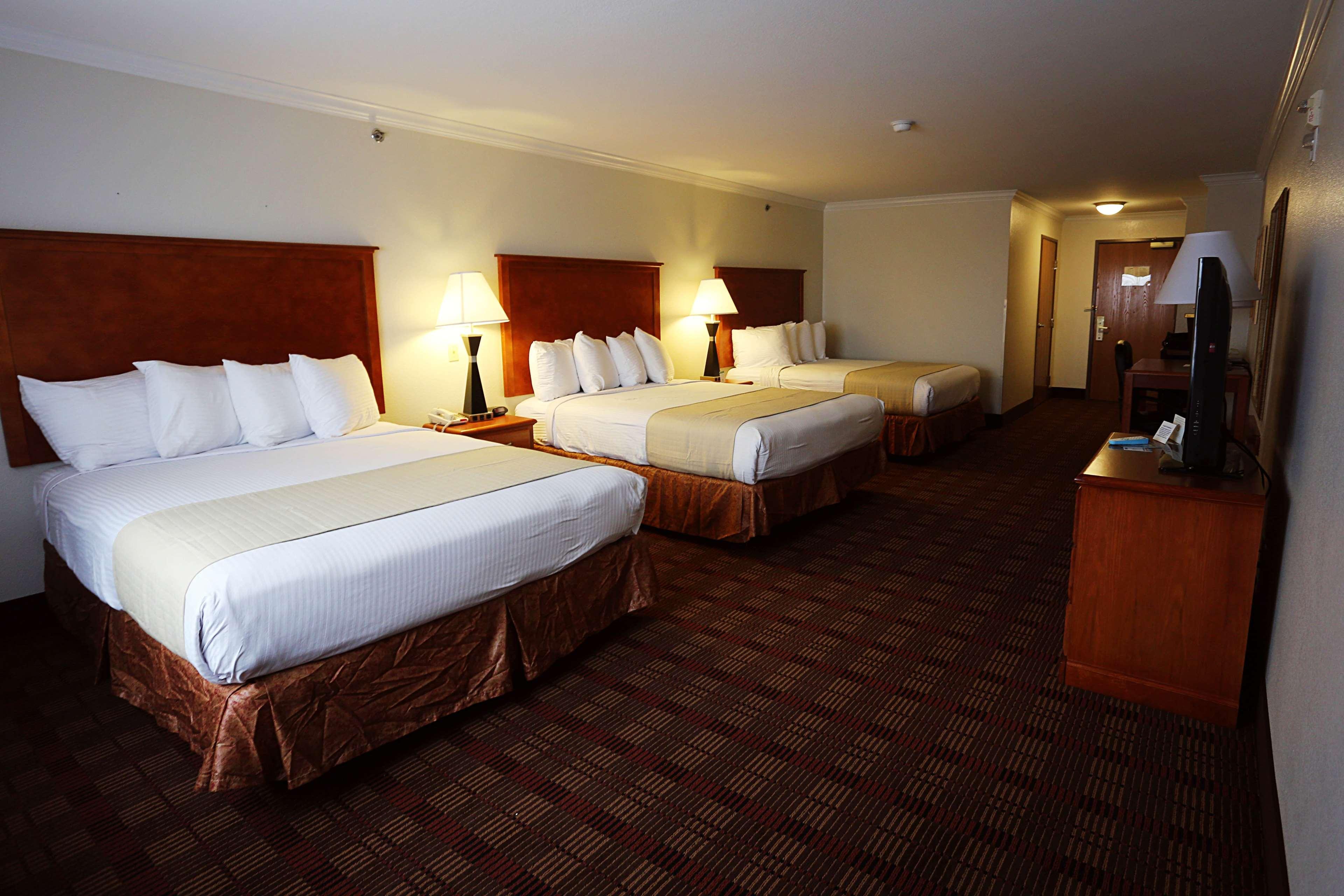 Best Western Clubhouse Inn&Suites Mineral Wells Extérieur photo