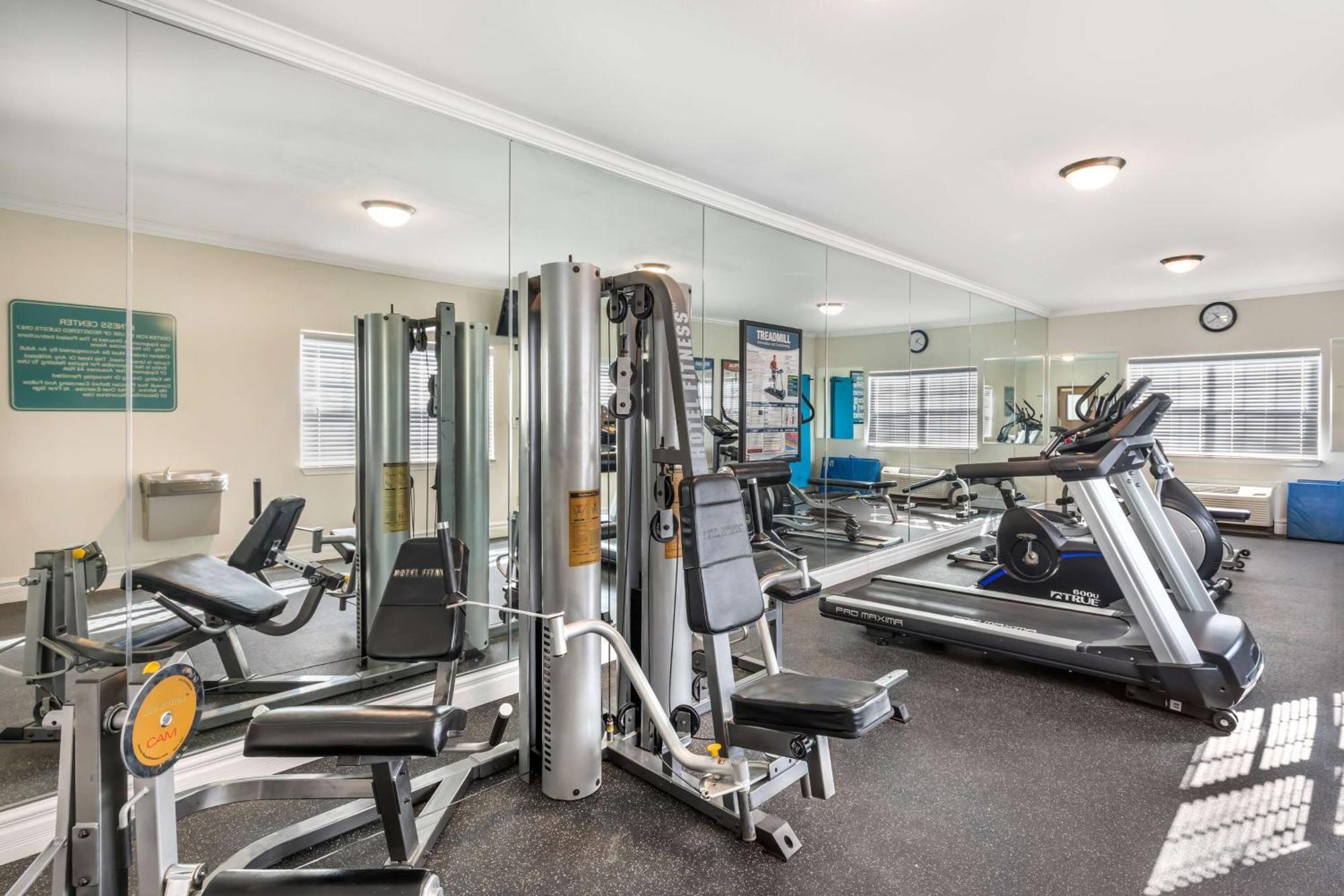 Best Western Clubhouse Inn&Suites Mineral Wells Extérieur photo