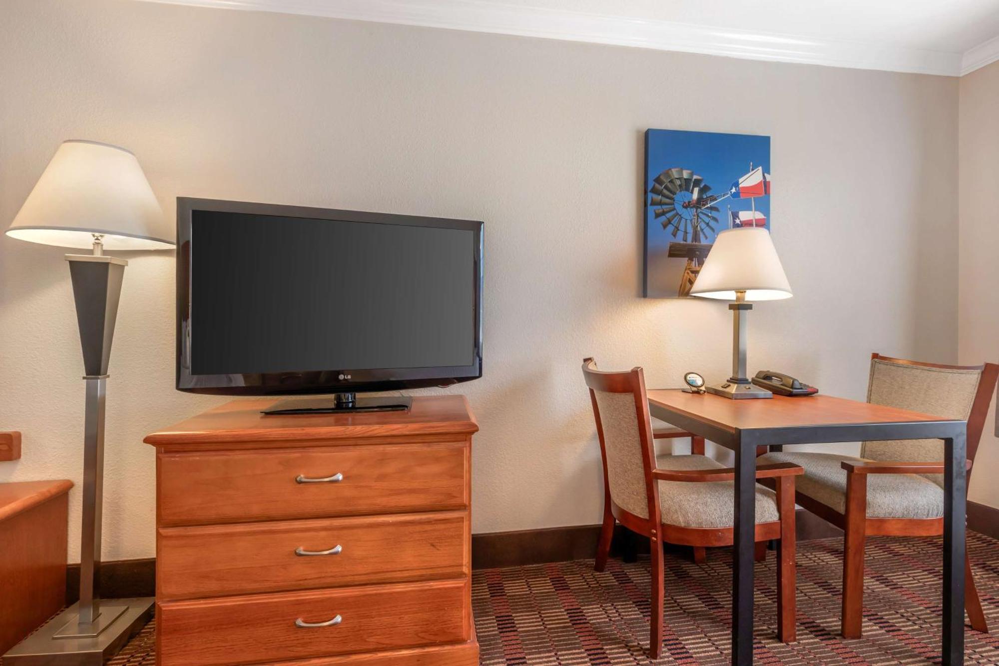 Best Western Clubhouse Inn&Suites Mineral Wells Extérieur photo