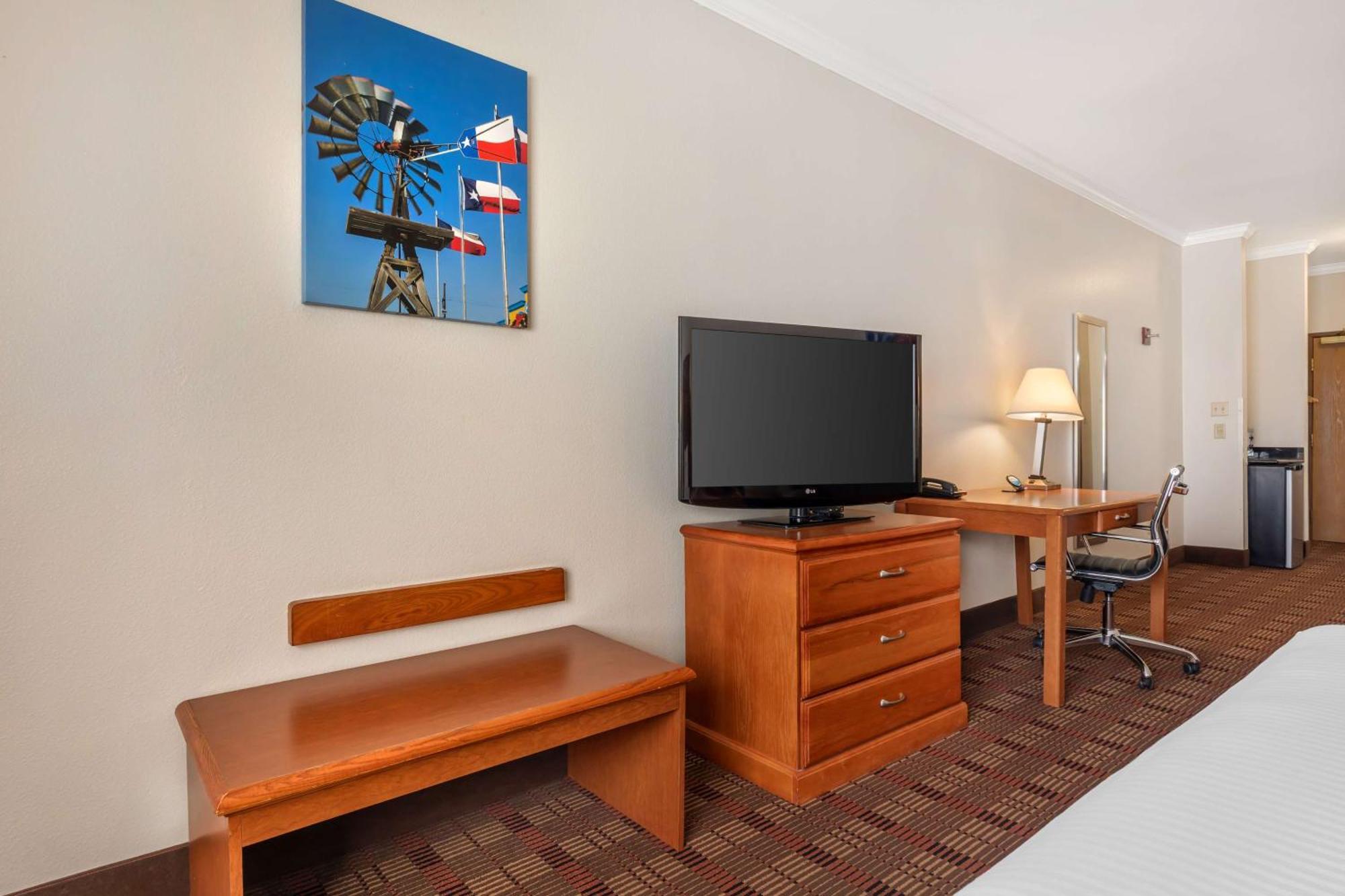 Best Western Clubhouse Inn&Suites Mineral Wells Extérieur photo
