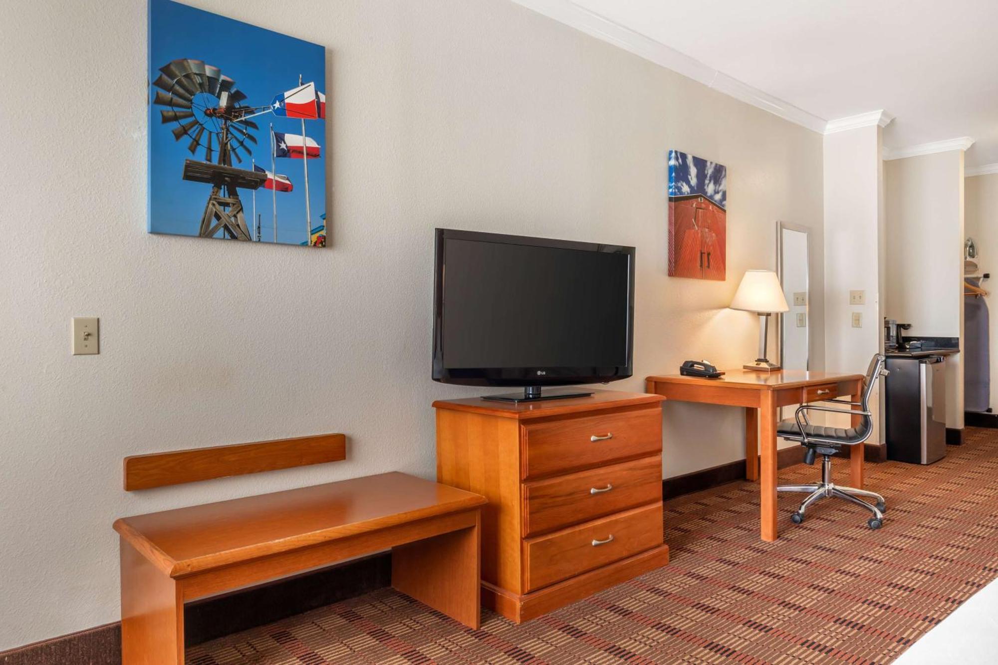 Best Western Clubhouse Inn&Suites Mineral Wells Extérieur photo
