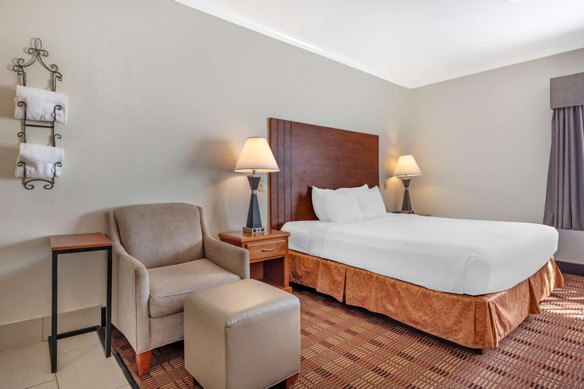 Best Western Clubhouse Inn&Suites Mineral Wells Extérieur photo