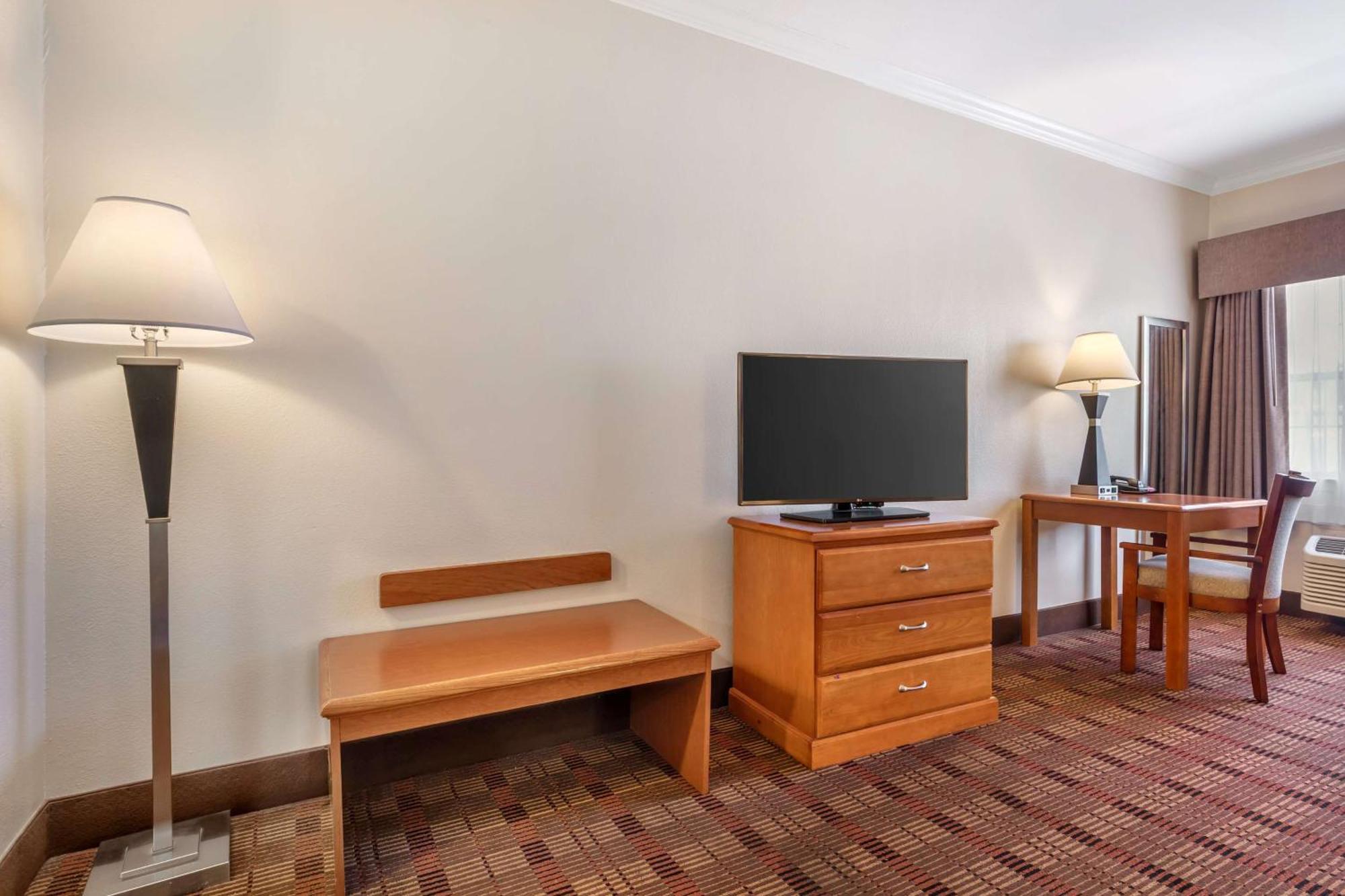 Best Western Clubhouse Inn&Suites Mineral Wells Extérieur photo
